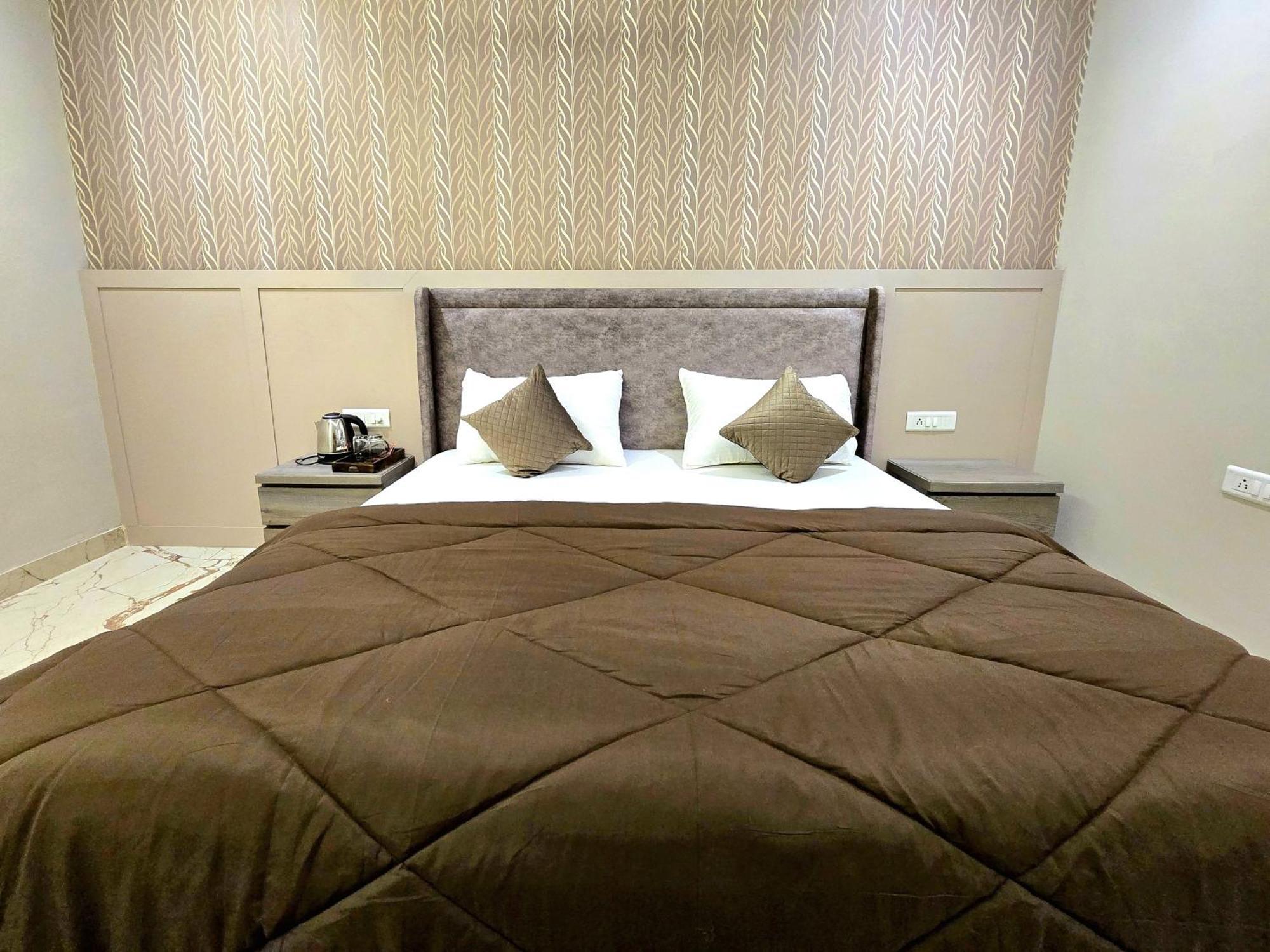 Zipcode Stay Agra  Room photo
